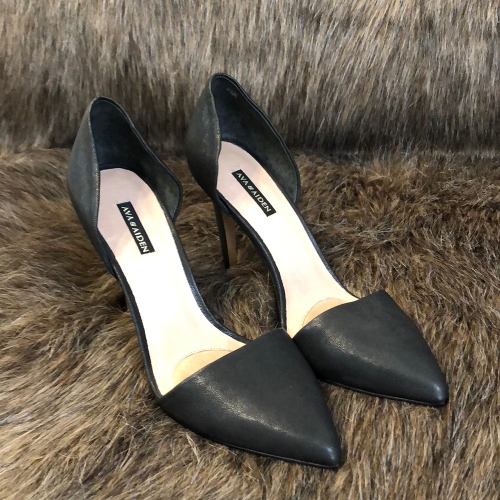 Ava & Aiden Black Pointed Toe D'Orsay Pumps
